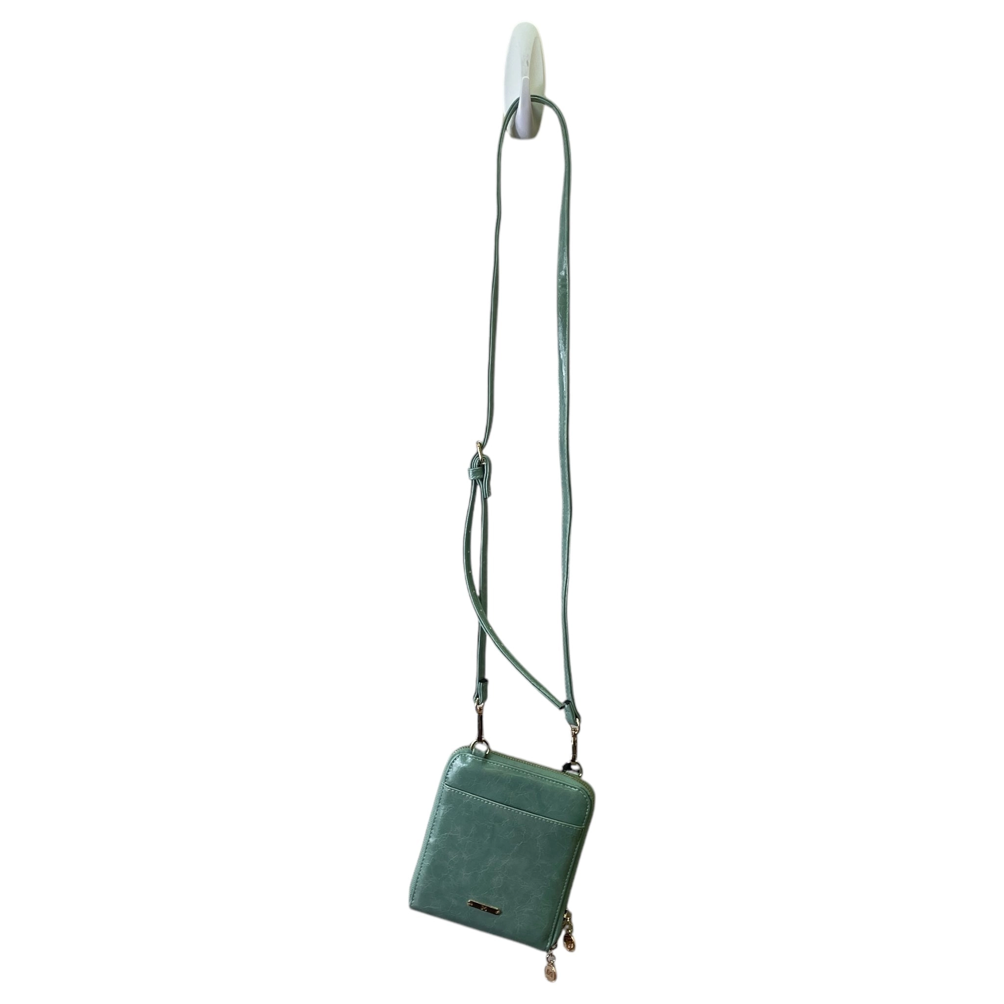 Crossbody By Coco And Carmen In Green, Size:Small