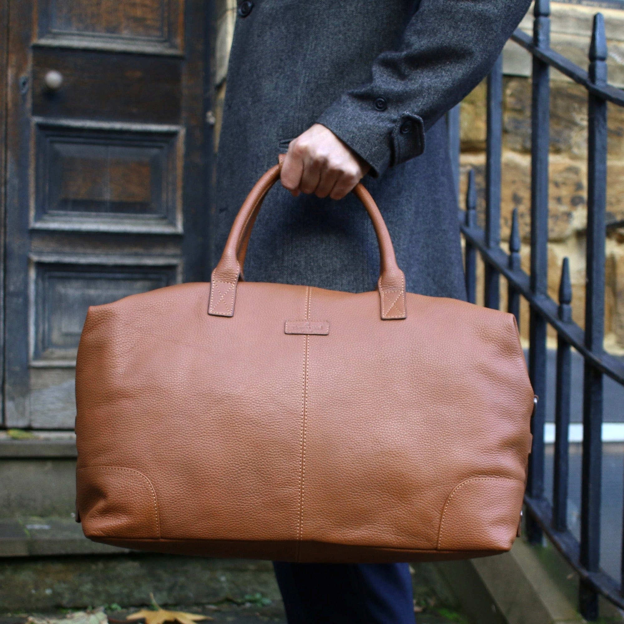 Leather Weekend Bag Tan