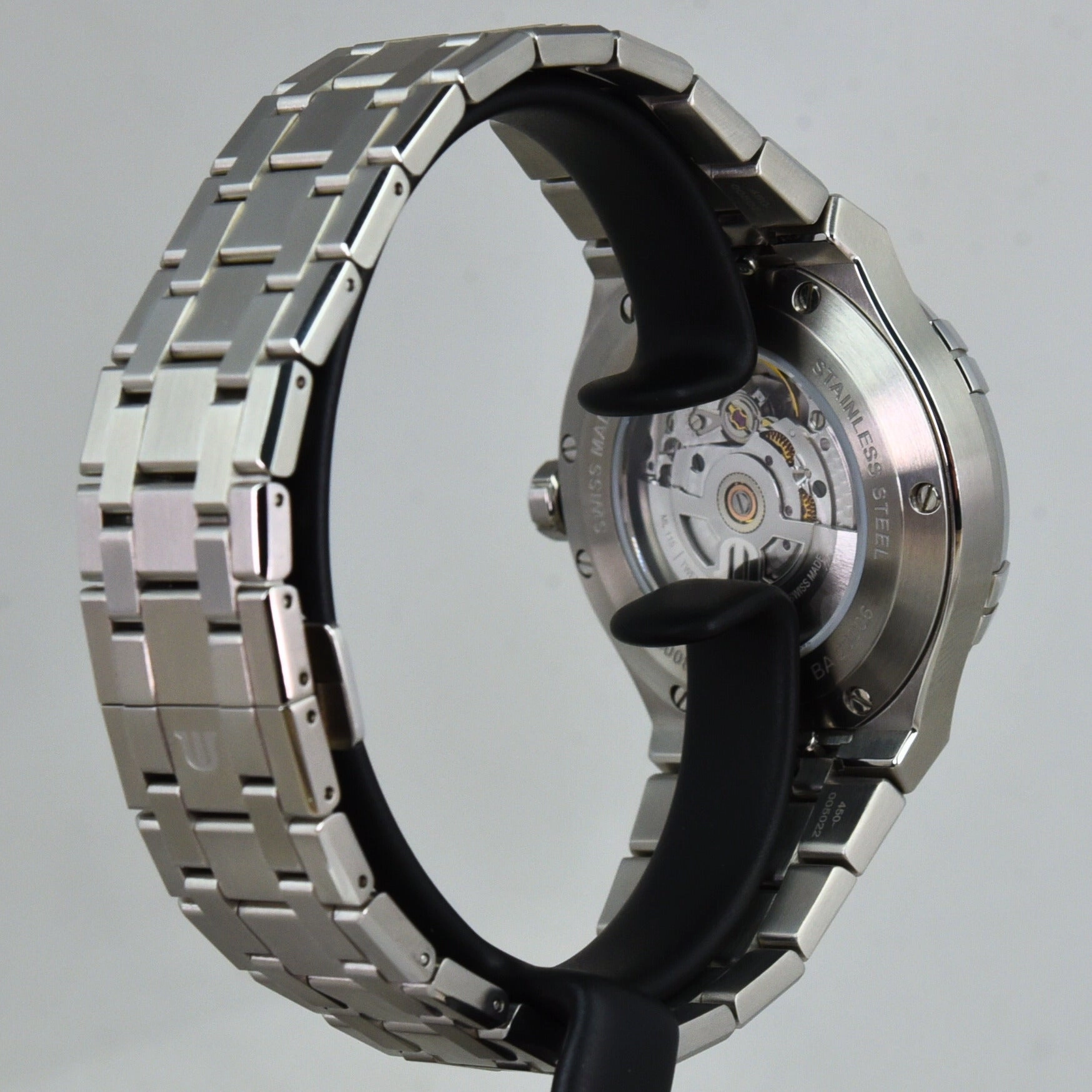Maurice Lacroix Aikon Automatic Date 42mm AI6008-SS00F-630-D (Pre-owned)