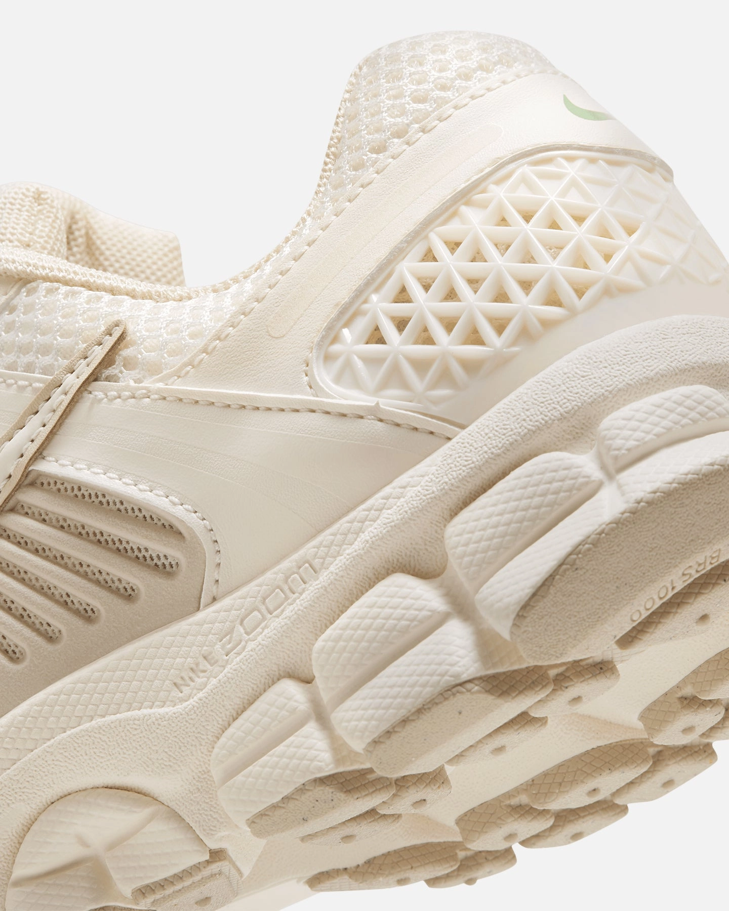 Nike Women's Zoom Vomero 5 Pale Ivory