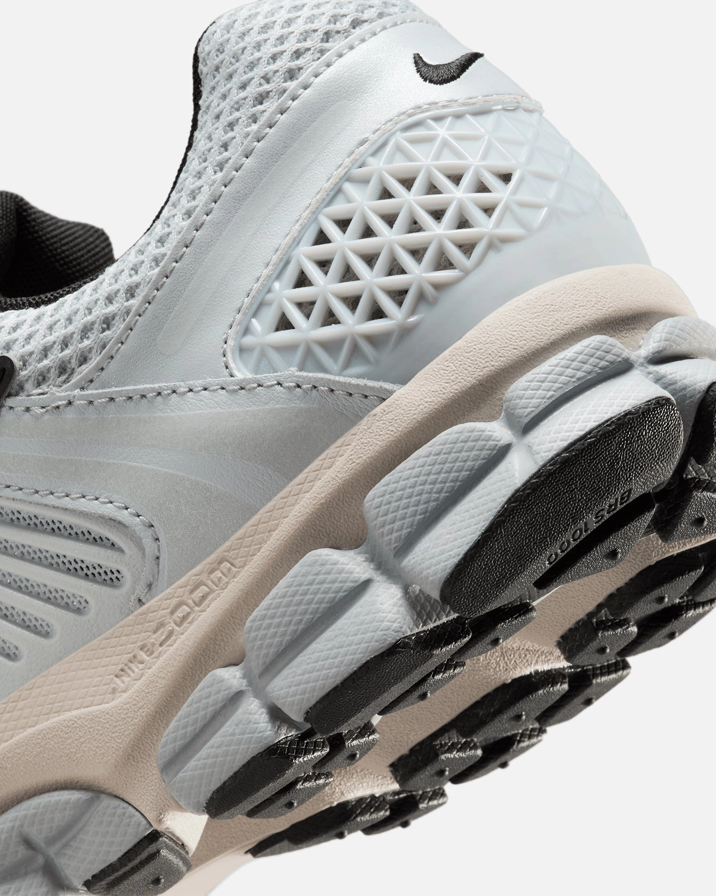 Nike Women's Zoom Vomero 5 Pure Platinum