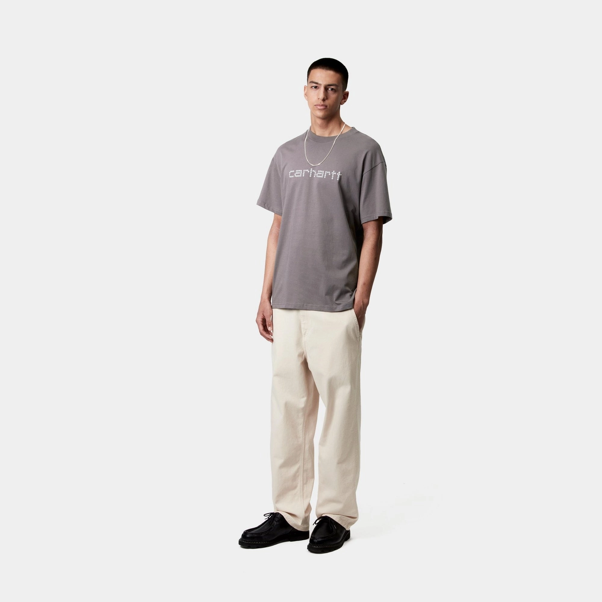 Rivet Script T-Shirt | Manta