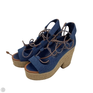 Sandals Designer By Tory Burch In Blue Denim, Size: 5