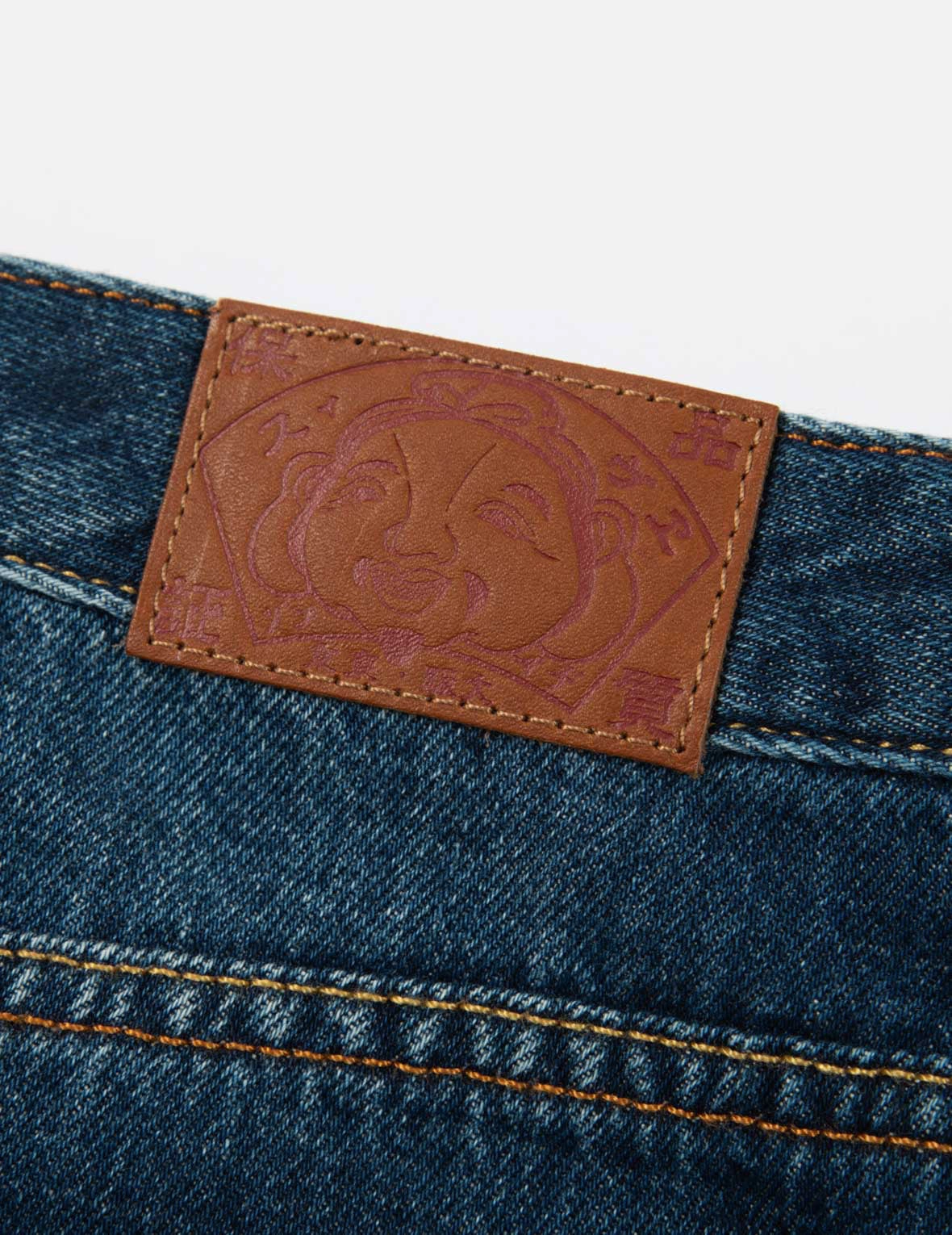 Tsubaki-pattern Seagull Embroidery Denim Skirt