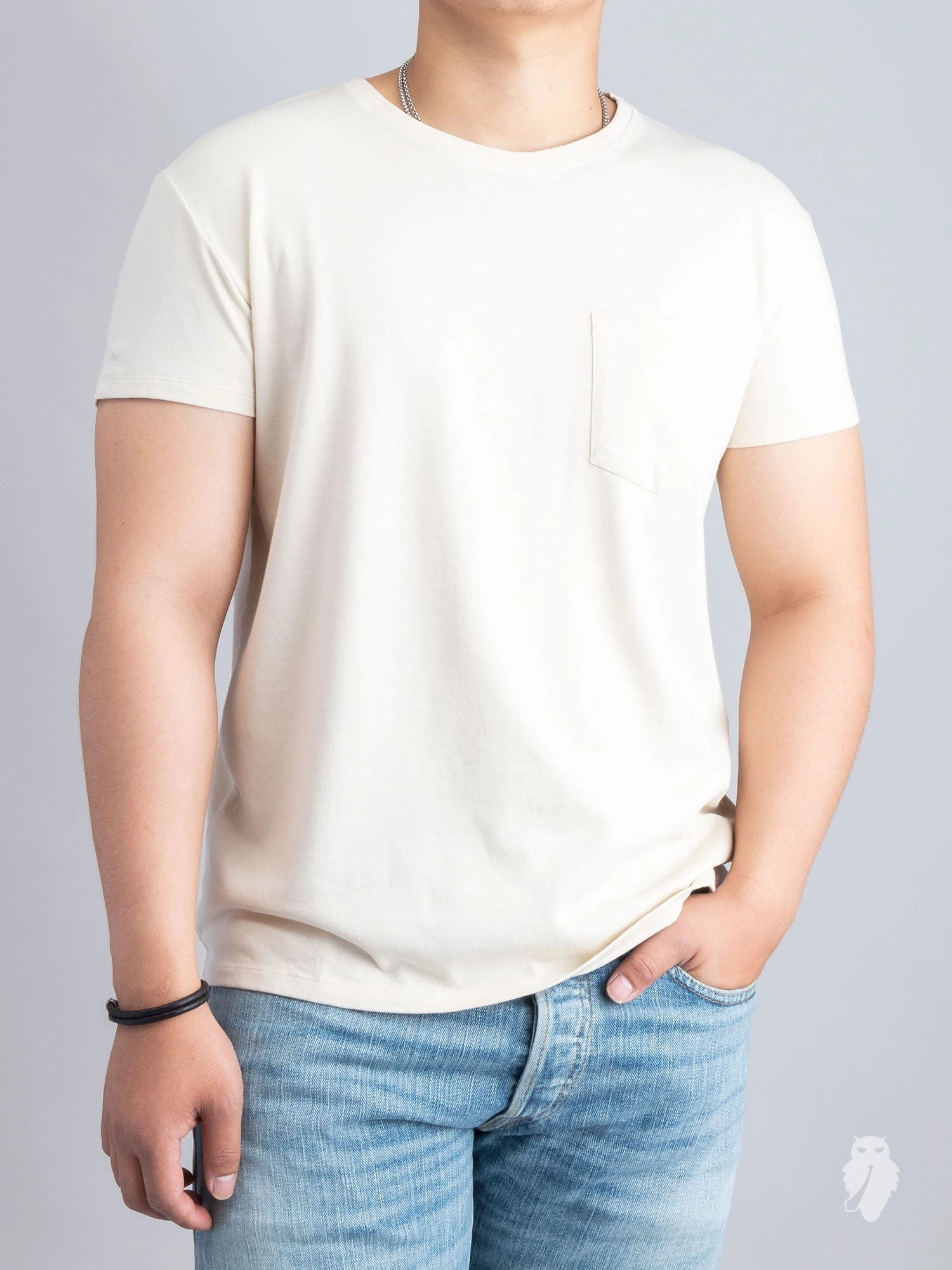Wilson Pocket T-Shirt in Vintage White