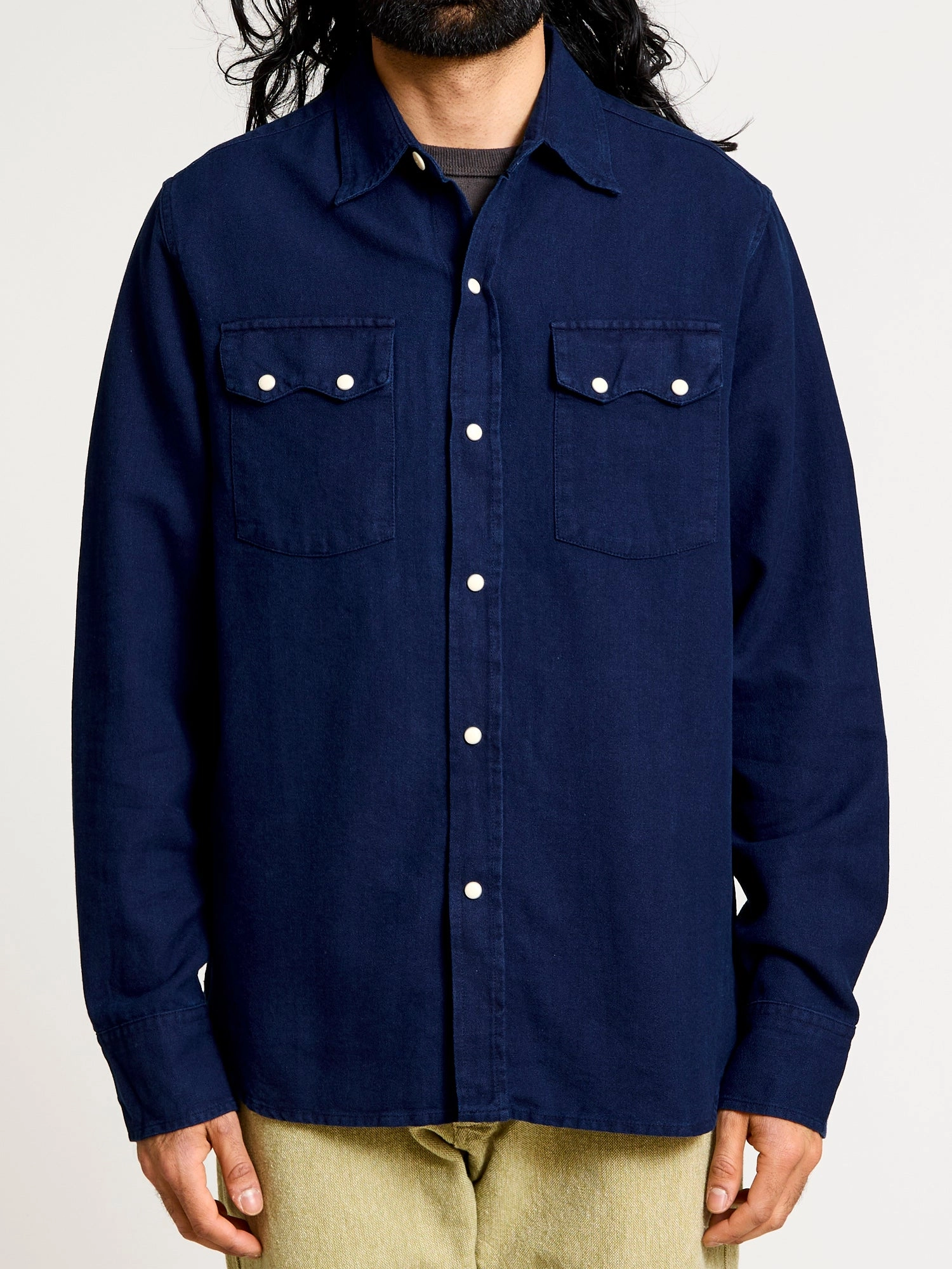Yarn-Dyed Sateen Pearl Snap Shirt in Rinsed Indigo
