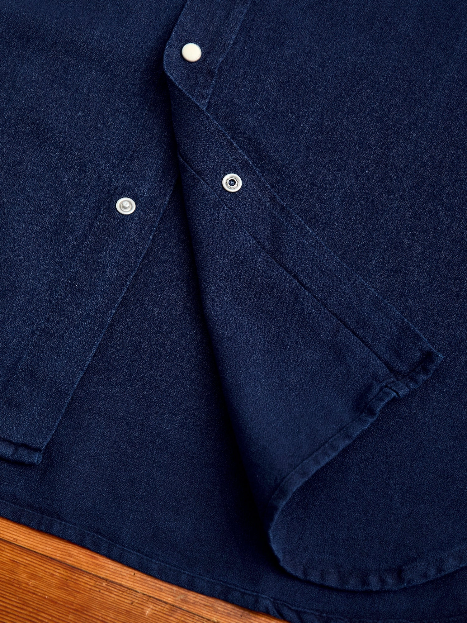 Yarn-Dyed Sateen Pearl Snap Shirt in Rinsed Indigo