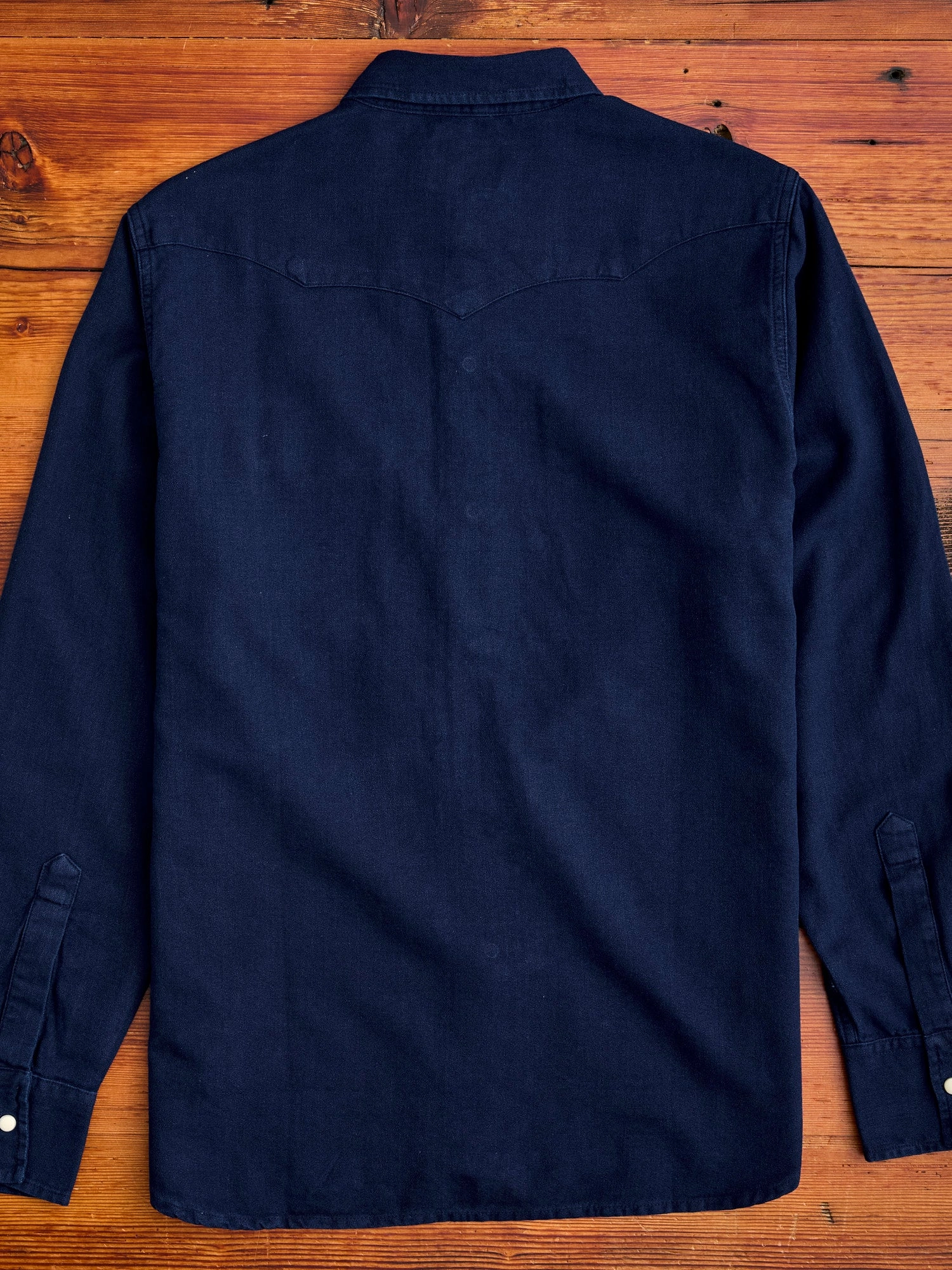 Yarn-Dyed Sateen Pearl Snap Shirt in Rinsed Indigo