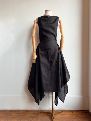 Zero-Waste Dress in Black Linen