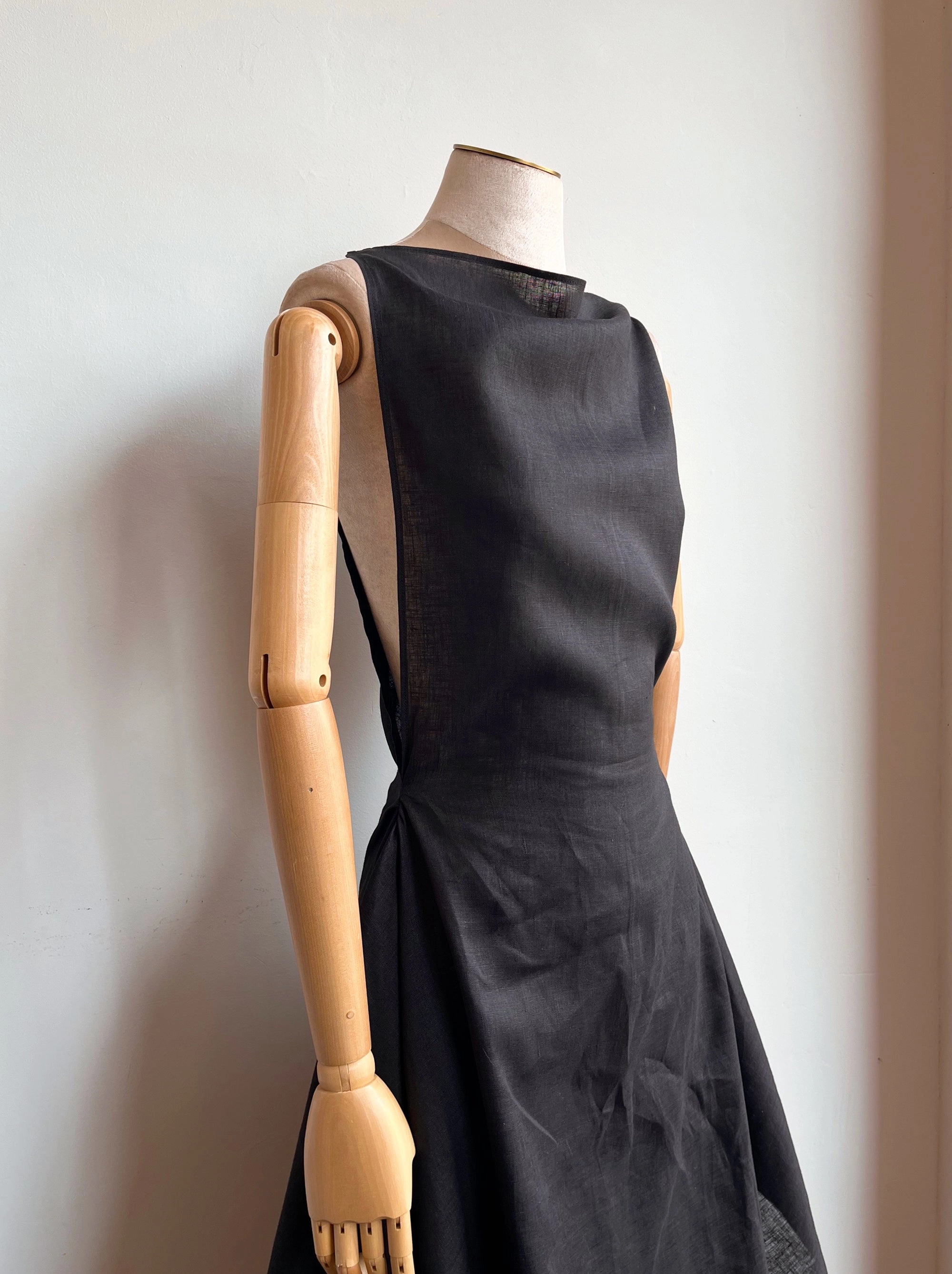 Zero-Waste Dress in Black Linen
