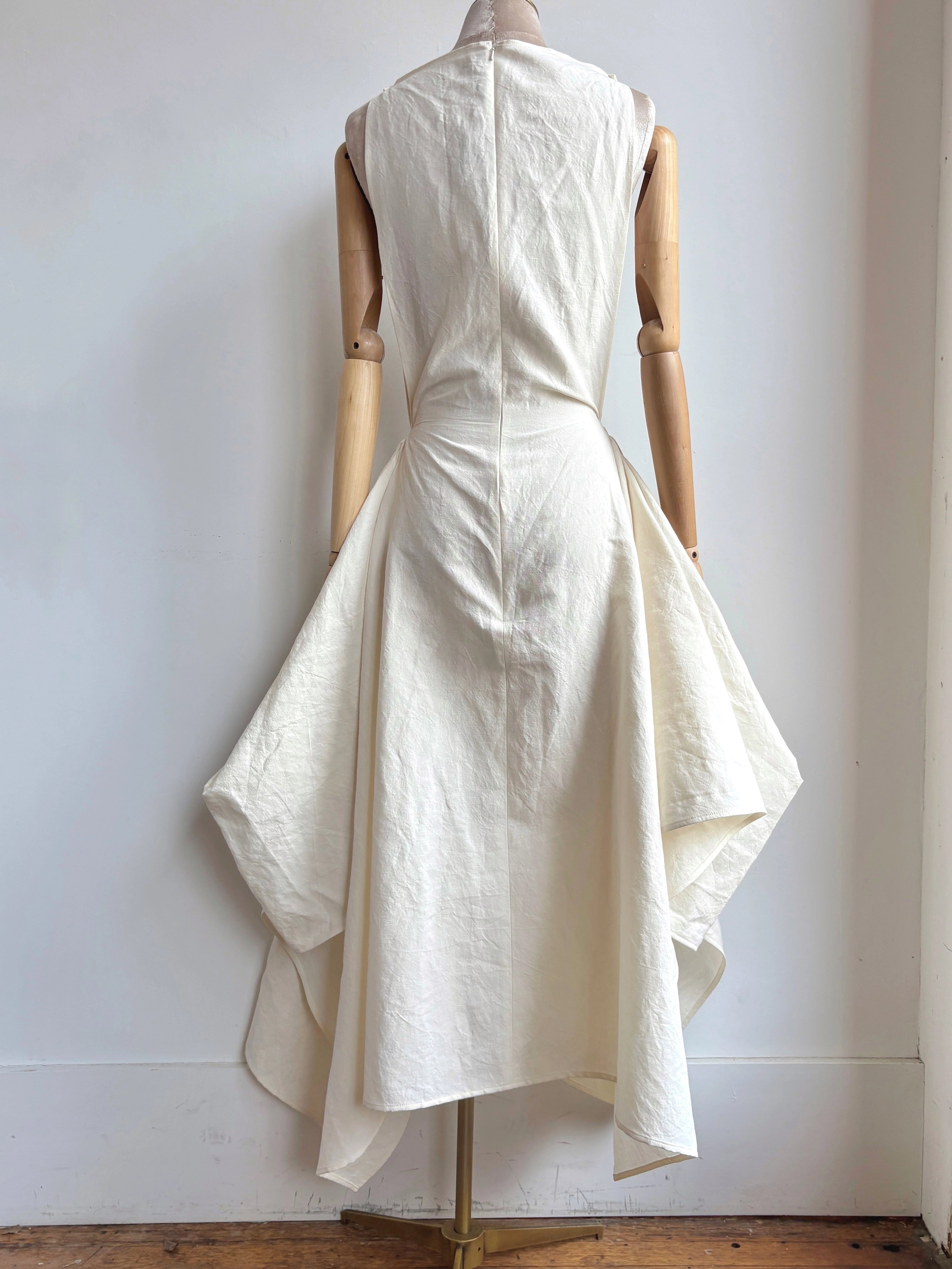 Zero-Waste Dress in Ivory Cotton-Linen